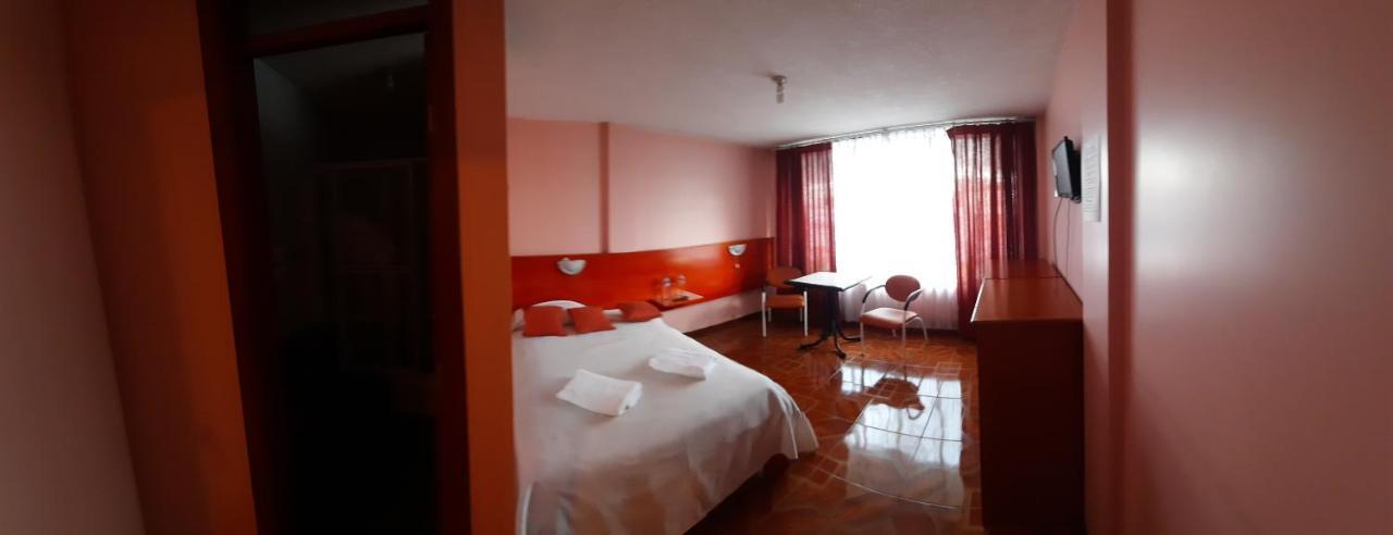 Hostal Sauna Water Palace Quito Eksteriør billede